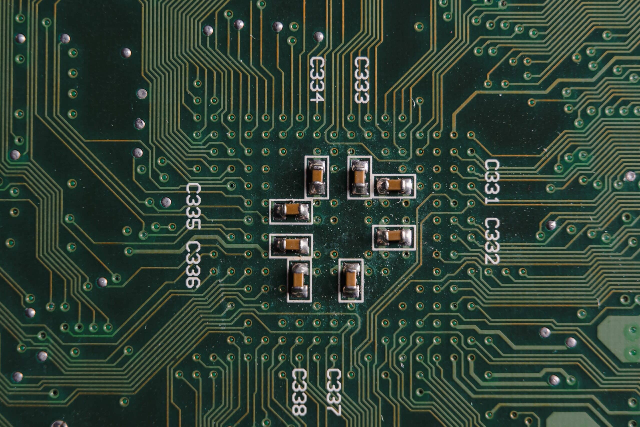 What's the Difference Between PCB Potting and Conformal Coating